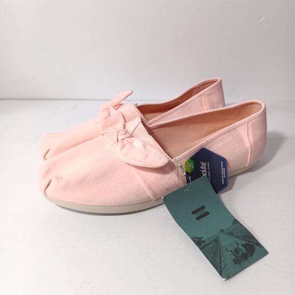 Toms Shoes - Toms Classic Spanish Villa Crosshatch Linen Bow slip on shoe in pink size 11 NWT